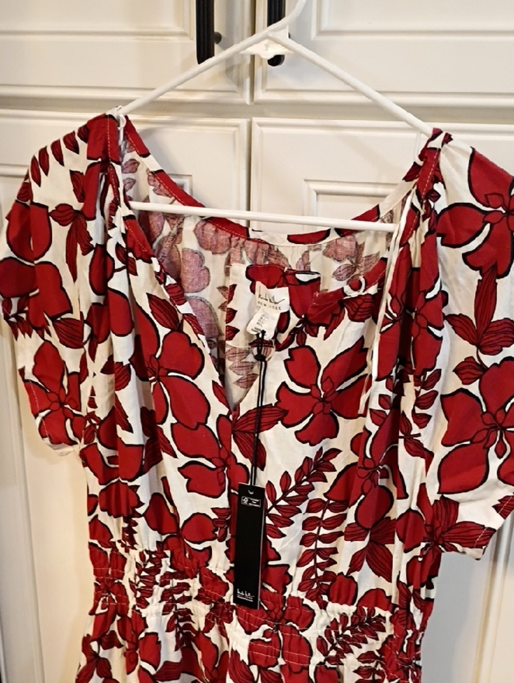 NWT Nicole Miller Red Floral Maxi Dress with V-Neck Size Large - Picture 3 of 10